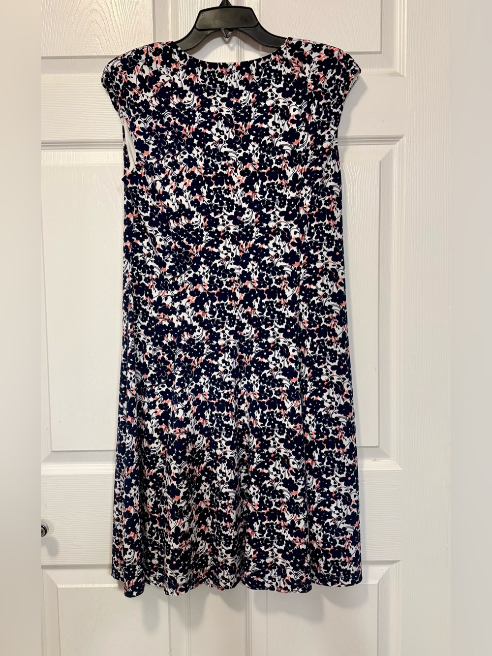 London Style Collection Floral V-Neck Fit & Flare Dress - Size 12 - Picture 3 of 10